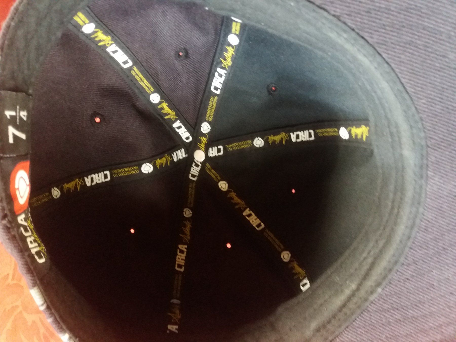 Copricapi, berretti & cappellini: Casquette CIRCA stylée gris/noir – Usato da Meyrin venduto da toutatis 4