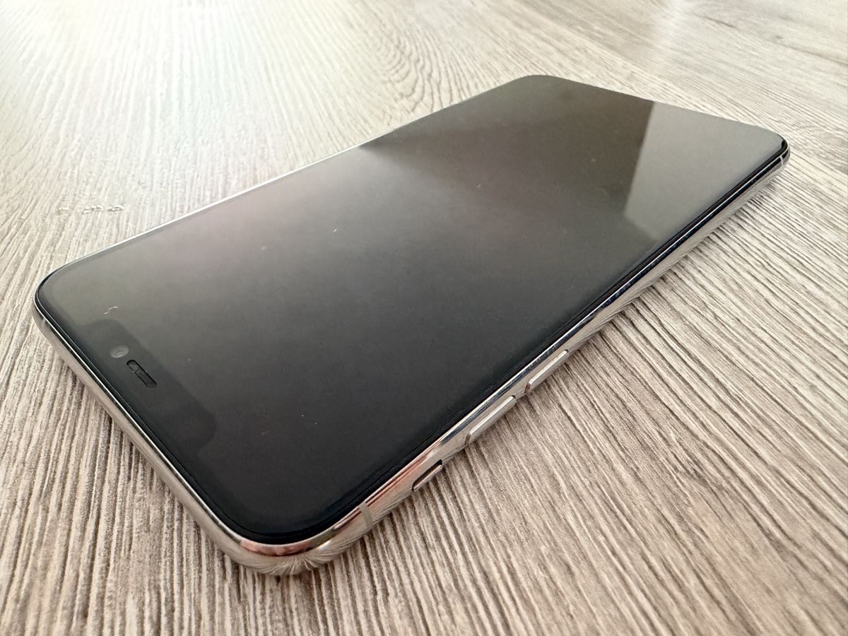 Apple Telefoni cellulari / Smartphones: iPhone 11 Pro Max Silber ab 1.— – Usato da Benglen venduto da bmwgt 3