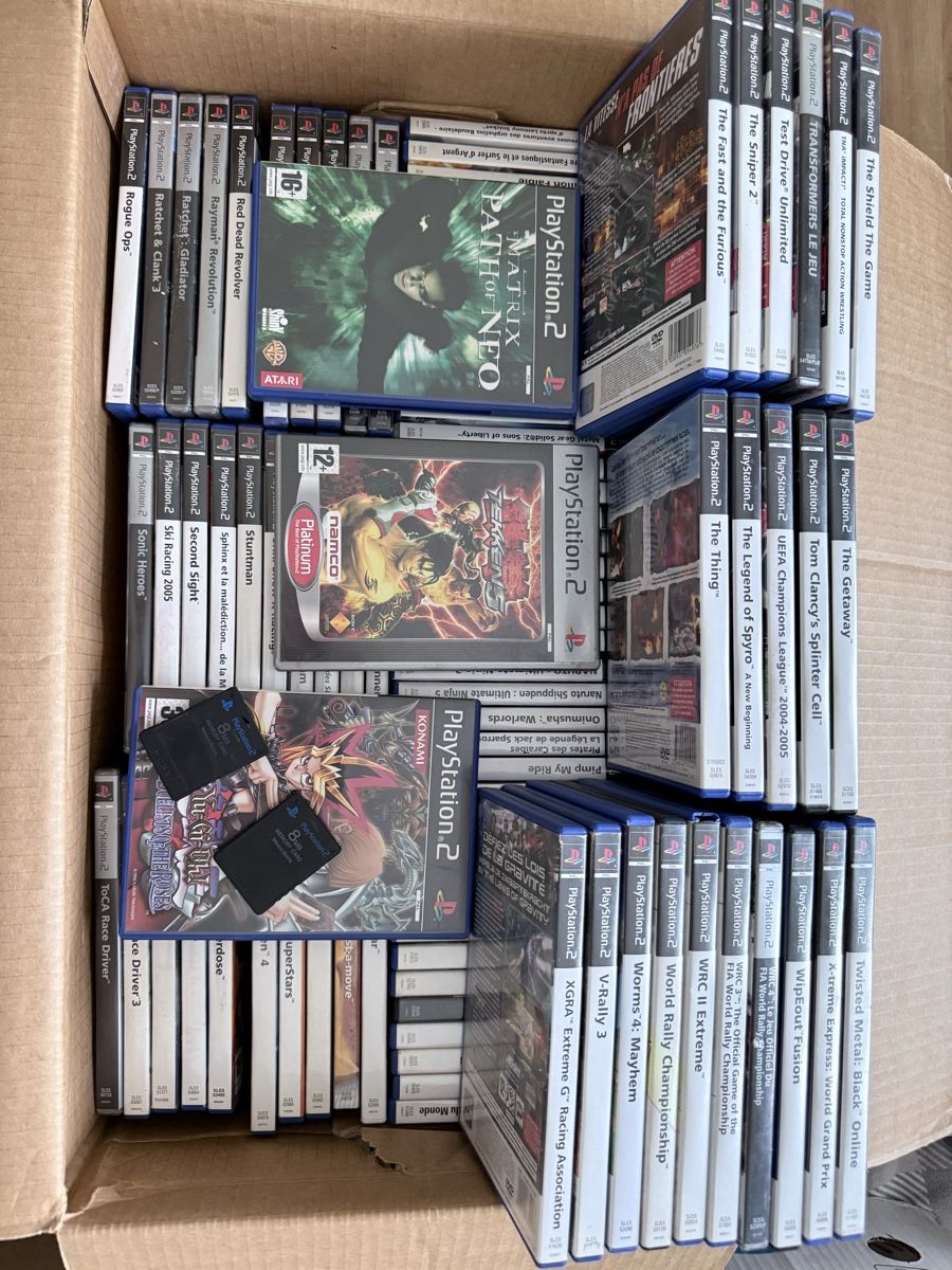 Sony Giochi: Jeux ps2 + manettes  – Usato da Plasselb venduto da val_6dkn 2