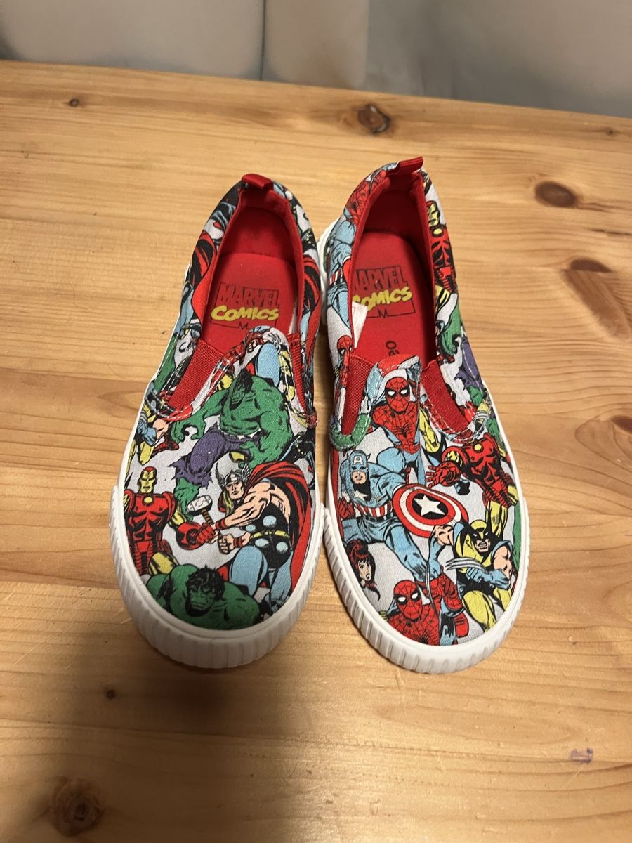 Scarpe per ragazzi: Sneakers Gr. 31 Marvel – Nuovo (secondo la descrizione) da Adelboden venduto da Jestil20