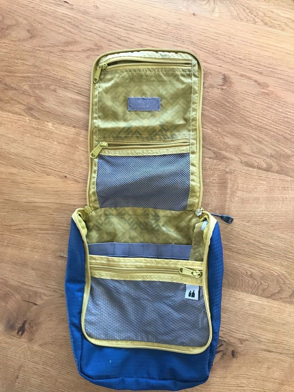 Kosmetikkoffer: Necessaire Waschtasche Tasche Kathmandu Neuseeland – Gebraucht aus Riedt b. Erlen von Darksilver 1