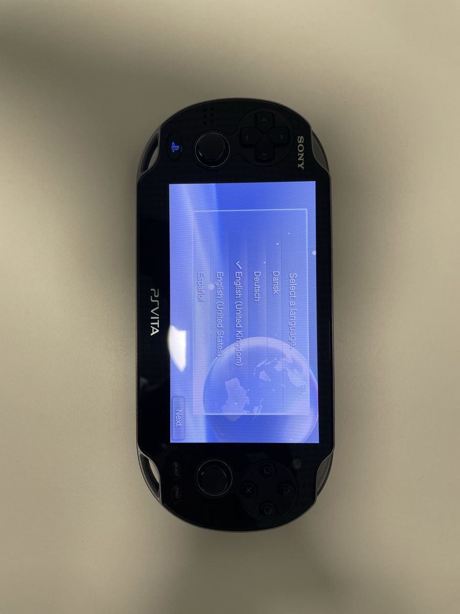 Sony Konsolen: Sony PSVita – Gebraucht aus Wabern von Tilberto