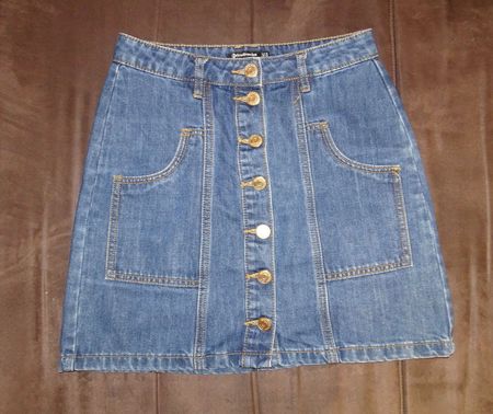 Jupe en jeans Stradivarius taille 34