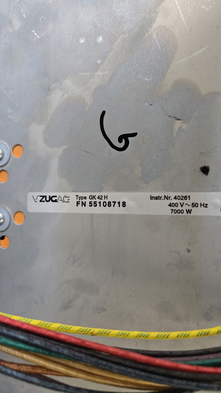 Cucine: ZUG GK 42 H Kochfeld, – Usato da Rümlang venduto da Idre 2