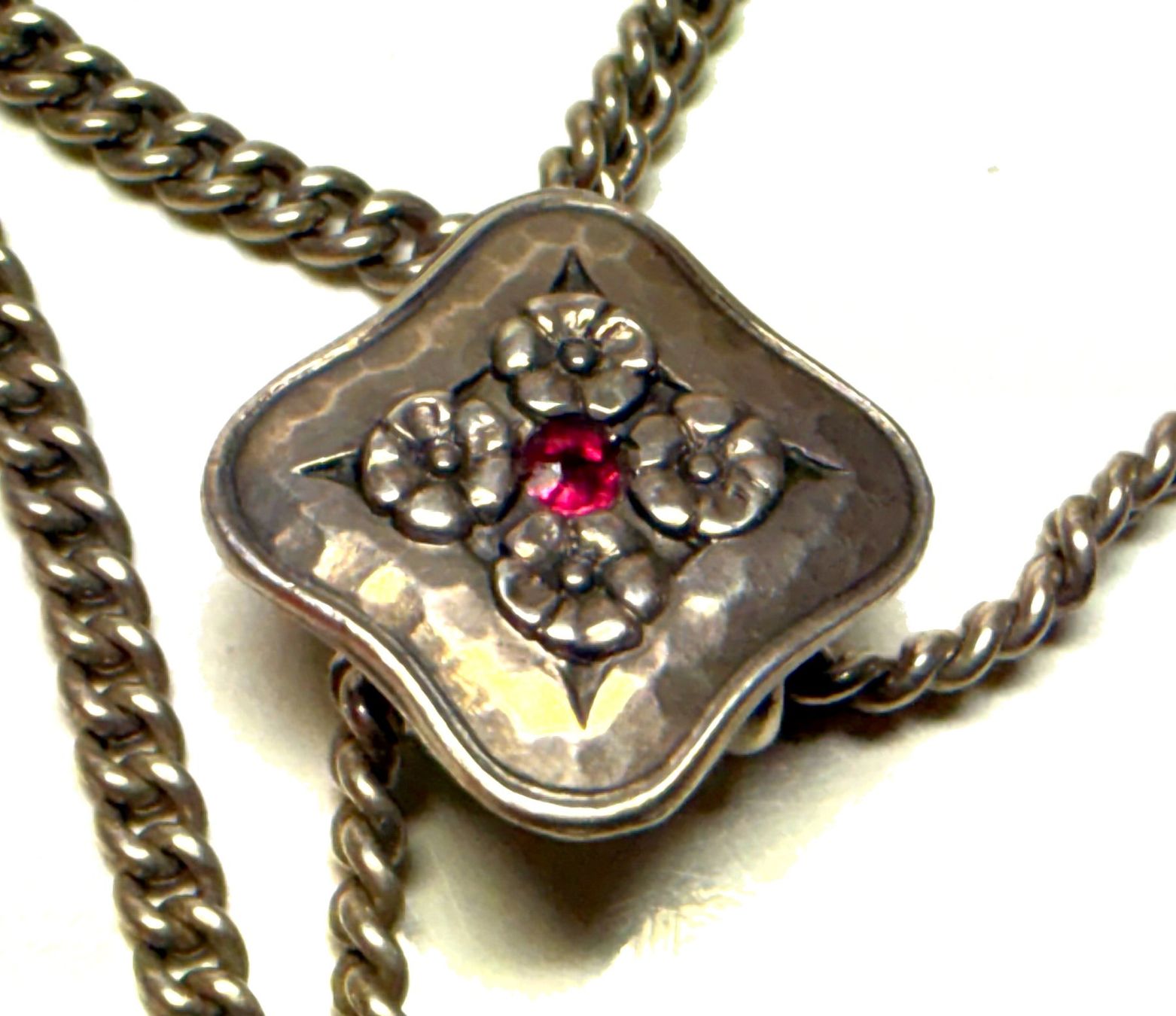 Altri accessori per orologi: Taschenuhrkette aus Silber mit Rubin – Usato da Berlingen venduto da Herzmensch 1