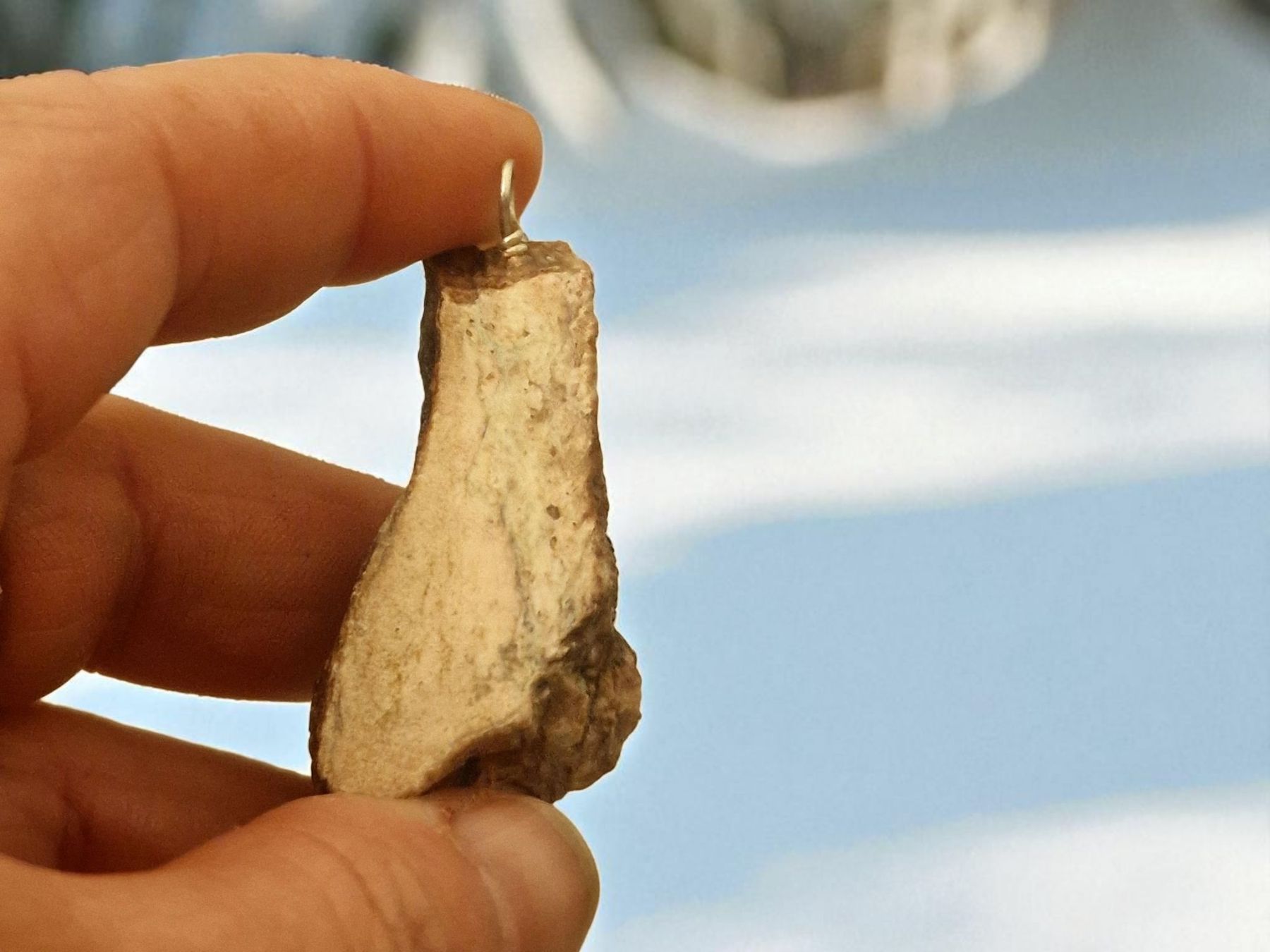 Mineralien & Heilsteine: Anhänger Schweizer rosa Alabaster, handgefertigt – Neu und originalverpackt aus Aarau von Schmuckhoehle_MD 1