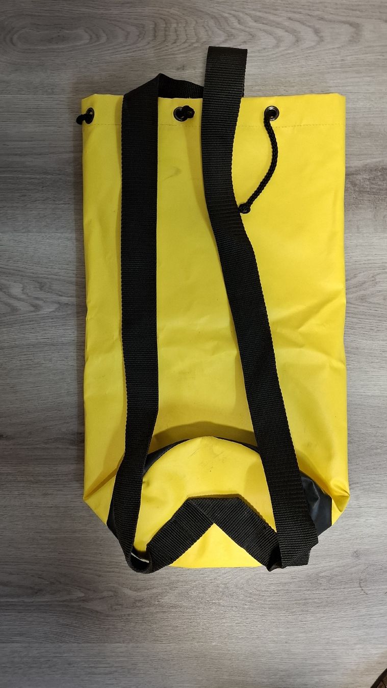 Petzl Zaini: Höhlenrucksack Petzl  – Usato da Bottmingen venduto da Rothorn05 1