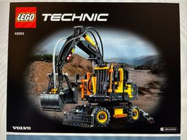 Lego Technics Volvo EW160E Model 42053