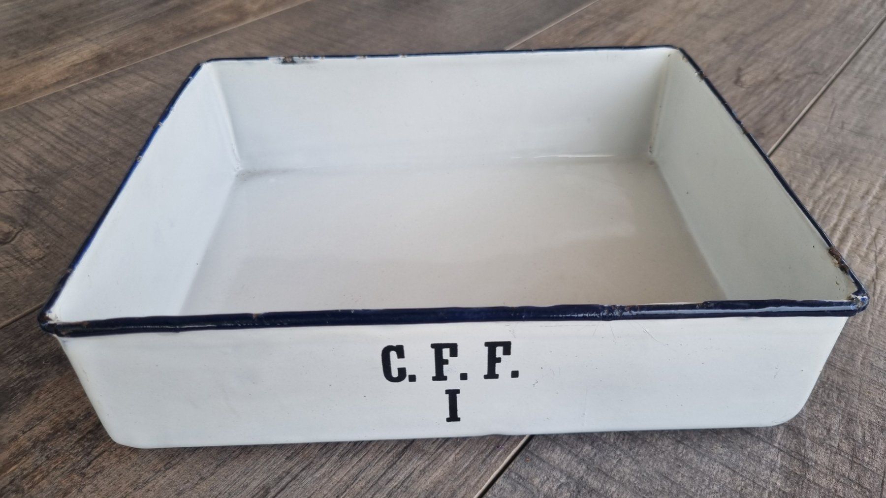 Behälter & Ähnliches: Emaille Schale C.F.F. I weiss blau Rand gebraucht – Gebraucht aus Bözberg von heinz-d
