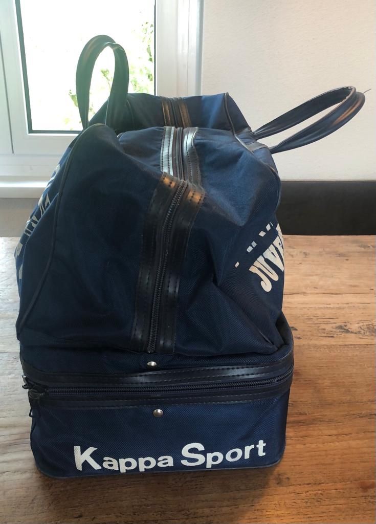 Taschen: Juventus Training Tasche Vintage. – Gebraucht aus Zürich von Sunnyflower97 5