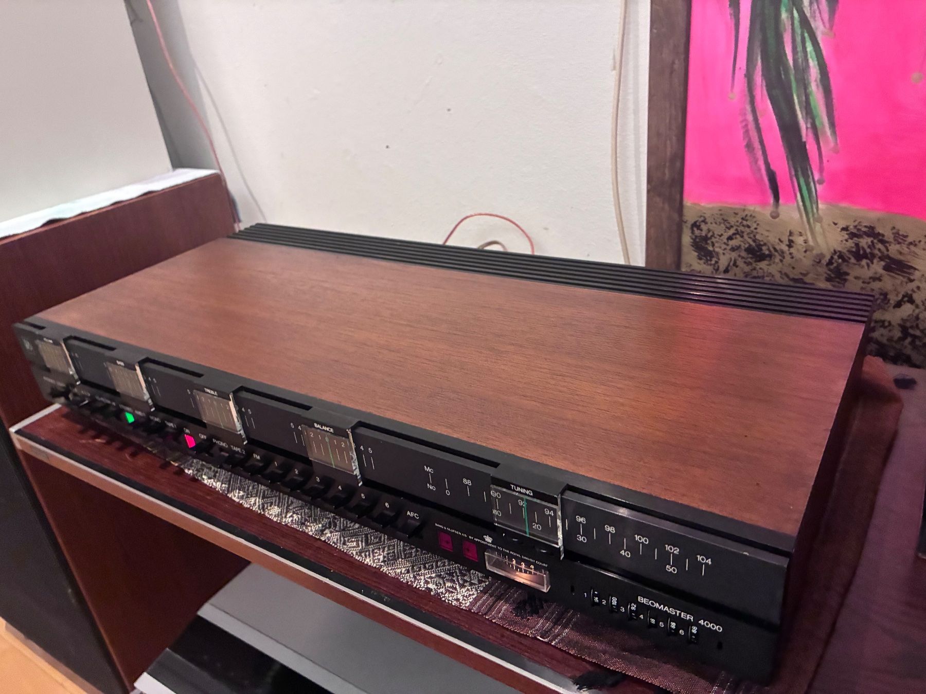 Bang & Olufsen Amplificatori: Beomaster 4000 , rosewood . – Difettoso da Zürich venduto da HiFiAtelier 3