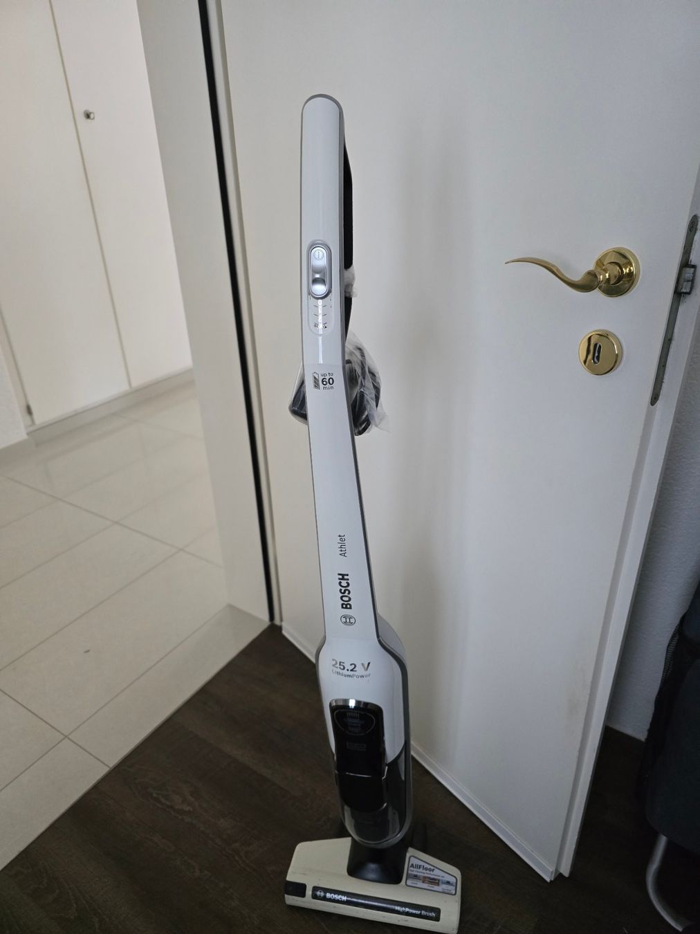 Bosch Staubsauger & Zubehör: Akustaubsauger Bosch Athlet 25.2V – Gebraucht aus Riedholz von Rover10