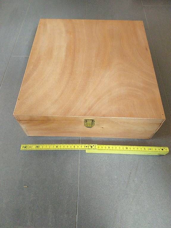 Orologi: Geschenkbox für Bier – Usato da Buch am Irchel venduto da frvao 2