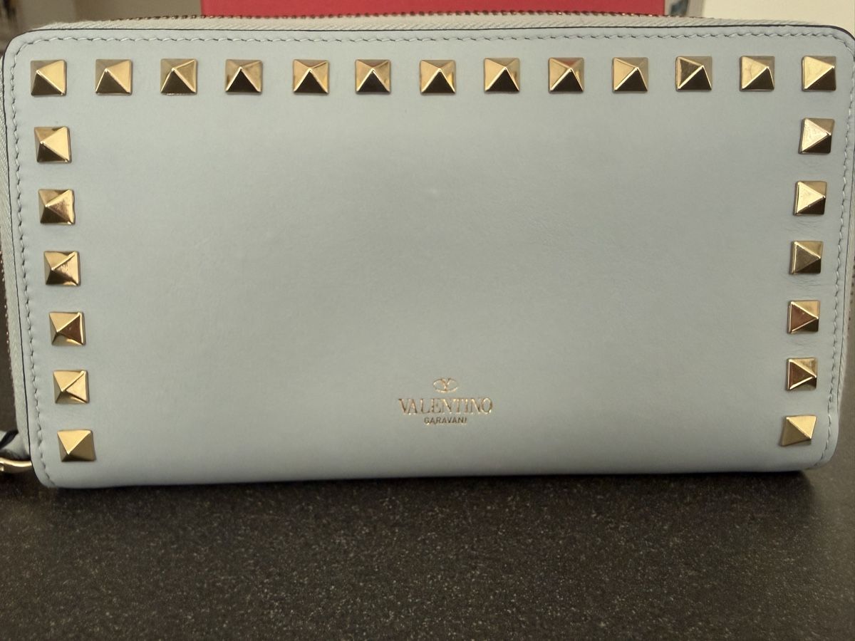 Valentino Portamonete: Valentino Garavani Rockstud Zip Around Wallet – Usato da Winterthur venduto da don_fabio 5