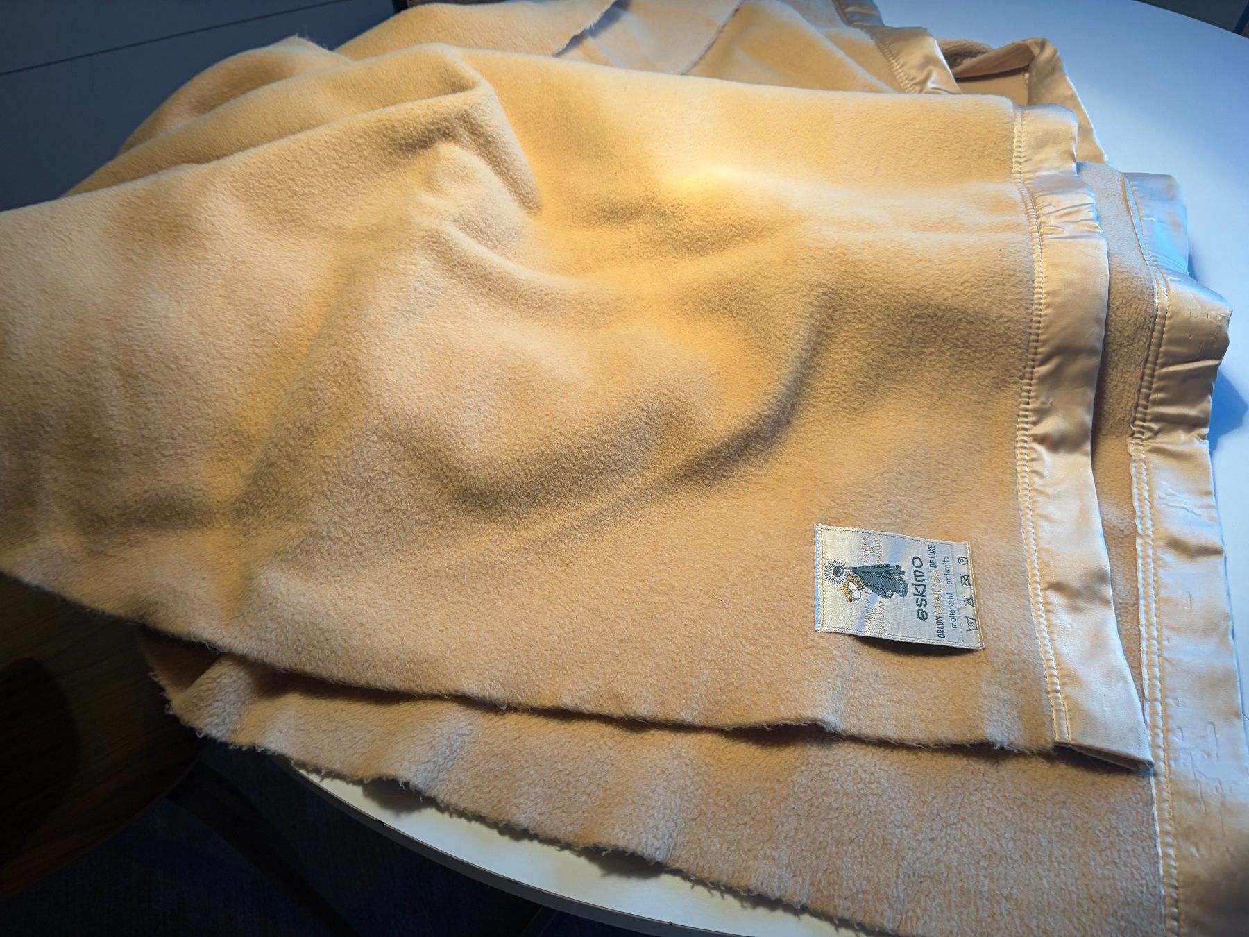 Coperte: Eskimo mimosa de luxe Wolldecken – Usato da Bern venduto da babor69 1