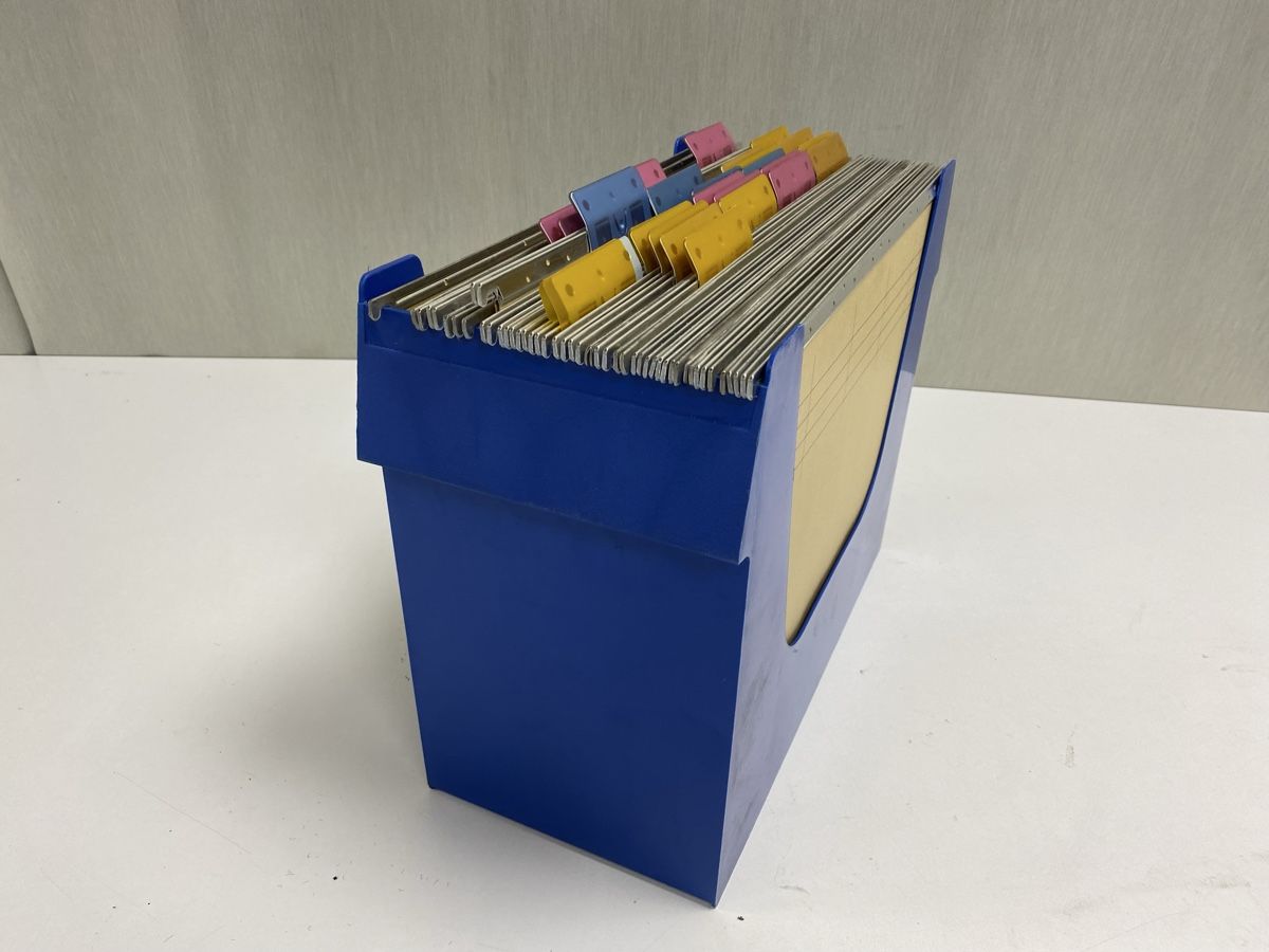 Raccoglitori: Hängemappe Box  – Usato da Hägglingen venduto da kar_v9qf 2
