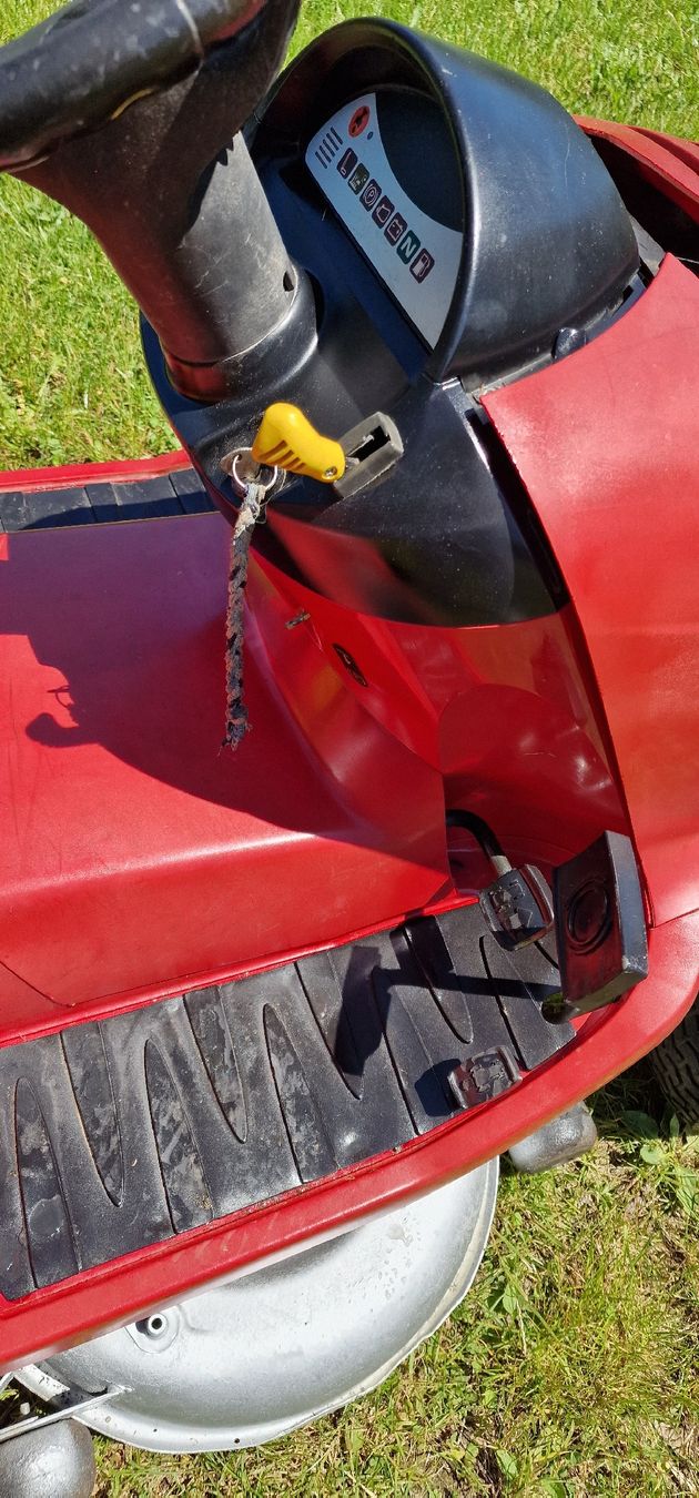 Honda Tagliaerba: Honda HF2417 Rasentraktor  – Usato da Tagelswangen venduto da Axel_36 6