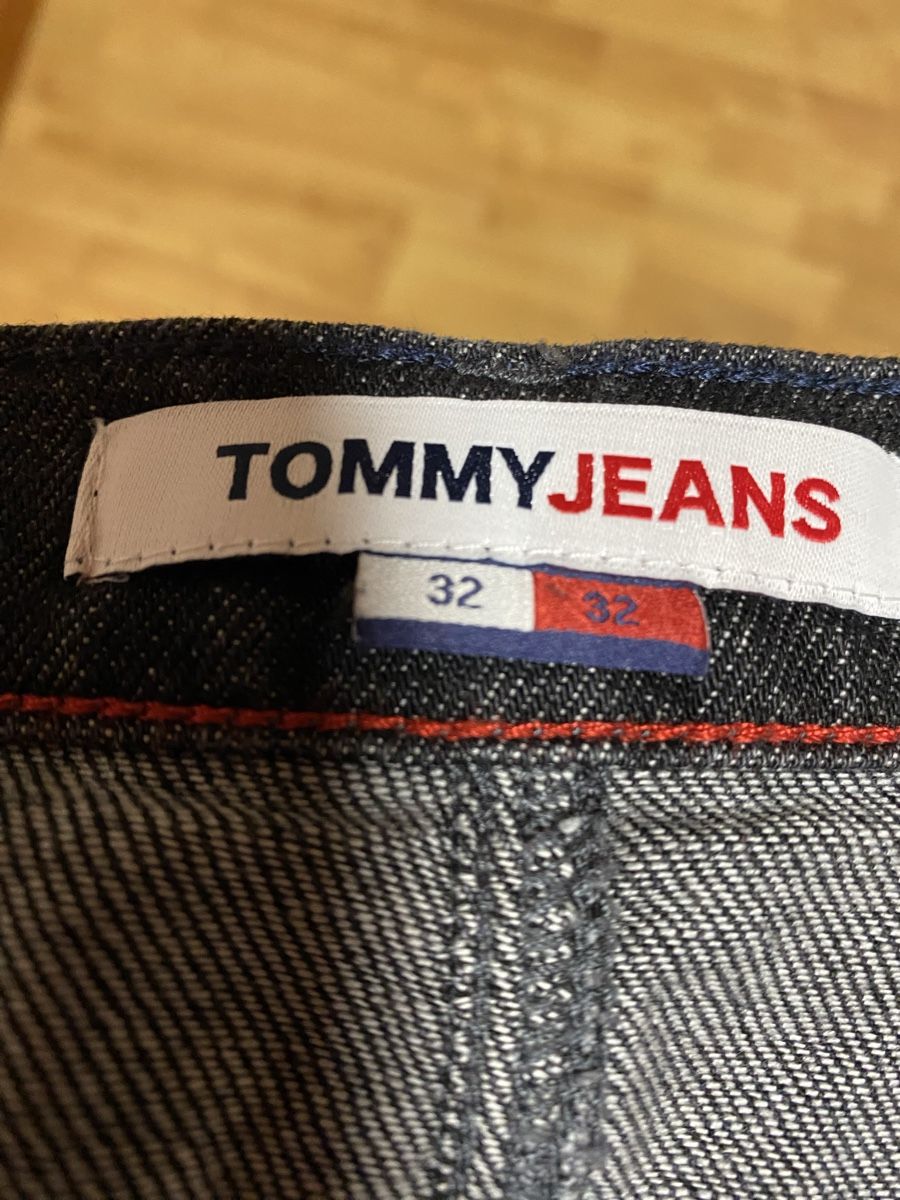 Tommy Hilfiger Jeans: Jeans Tommy Hilfiger – Nuovo (secondo la descrizione) da Schnottwil venduto da eka_sk9q