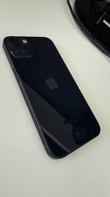 Telefoni cellulari / Smartphones: iPhone 13 noir, 128GB – Usato da La Neuveville venduto da ism_8qnt 1