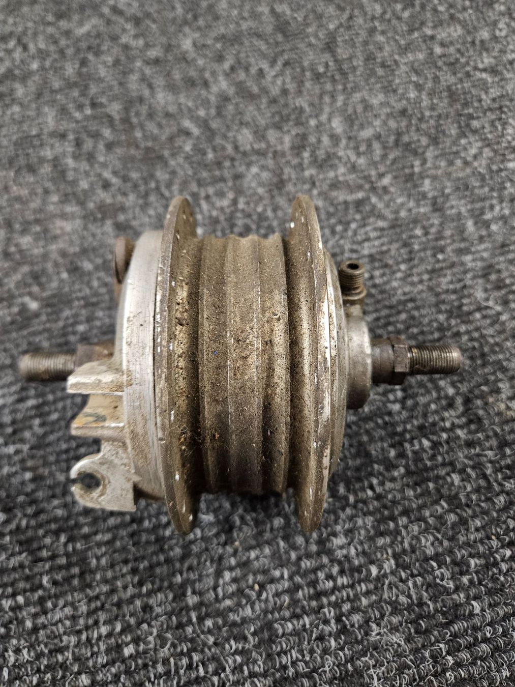 Puch Mofa-Ersatzteile: Puch Vorderradnabe – Gebraucht aus Mellingen von Mech-Service 2