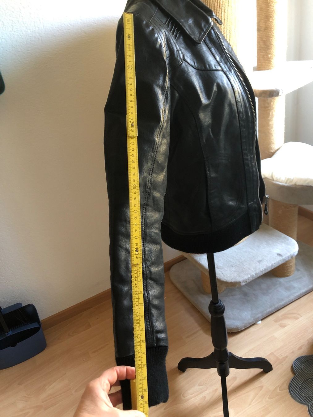 Vestes: Veste en cuir noir – Style – D'occasion à Biel/Bienne par Lianumi 5