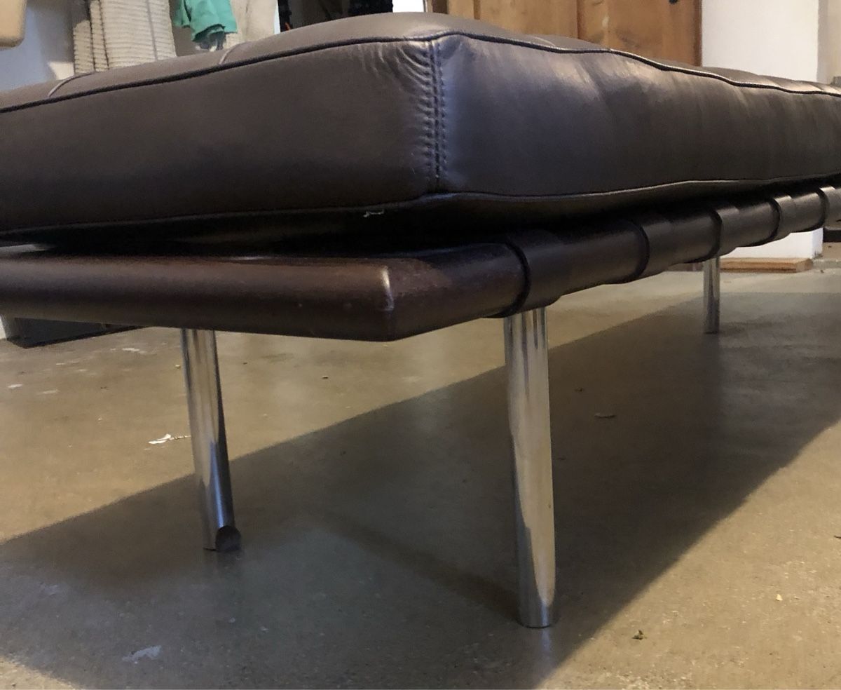 Bancs: Banquette cuir  – Neuf avec emballage d'origine à Donneloye par chantal0603 3