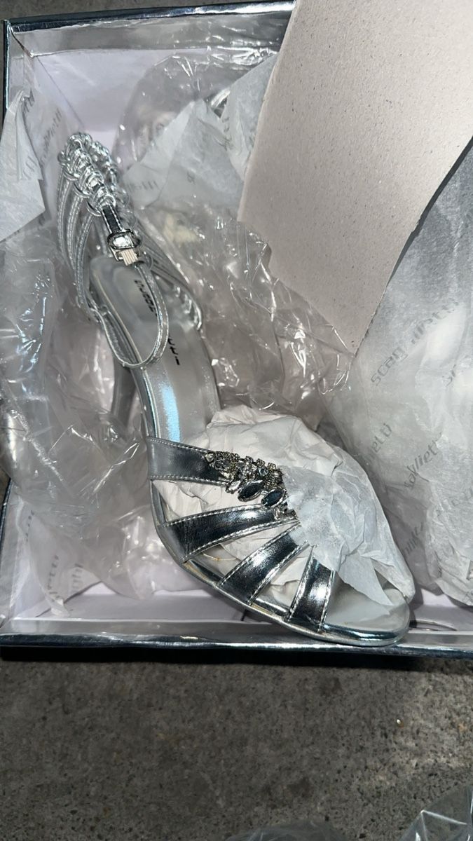 Scarpe da donna: +200 Chaussures femmes / Tailles 35>40 – Nuovo e nell'imballaggio originale da Versoix venduto da FromHumanToGod 5