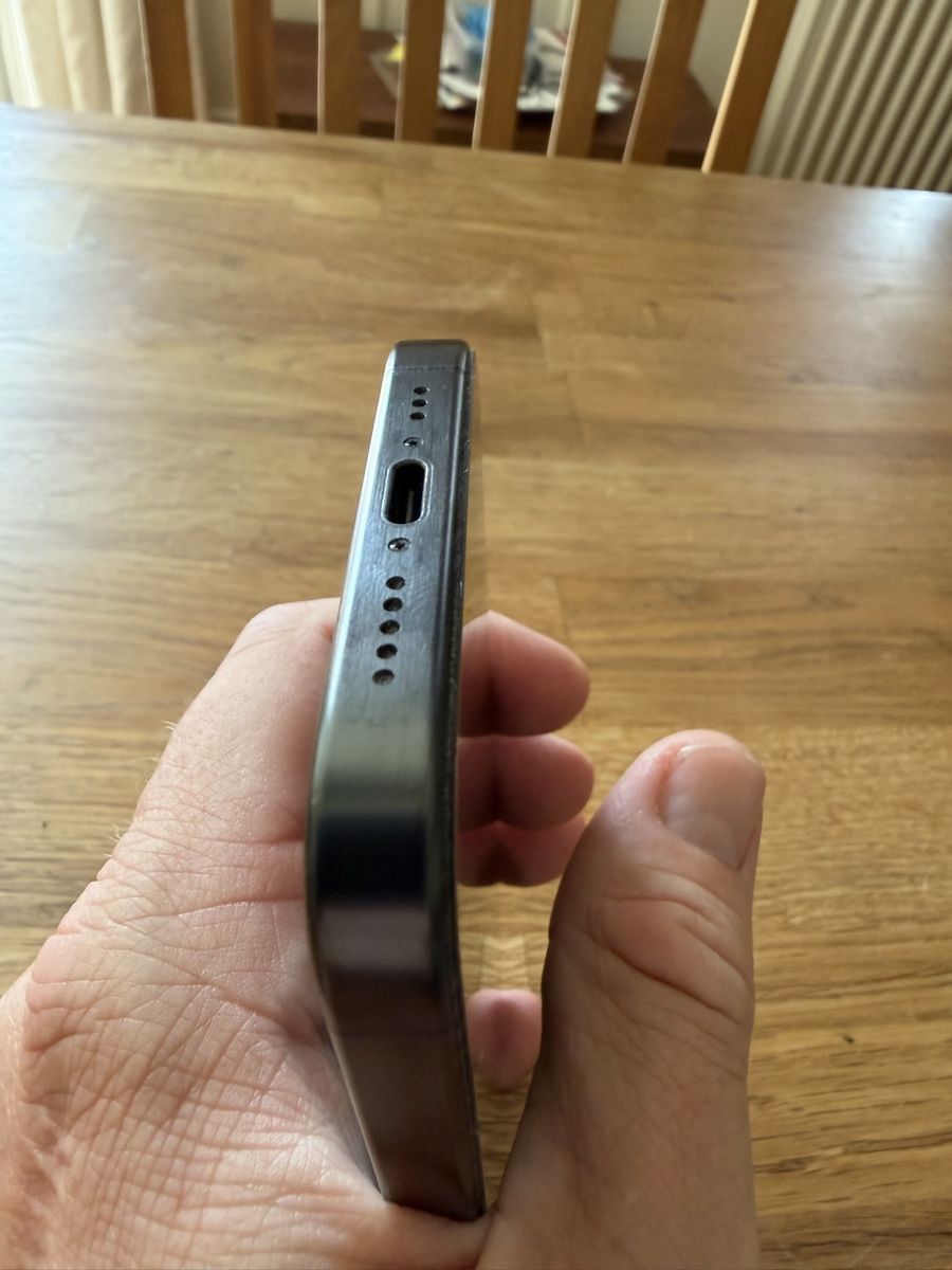 Apple Telefoni cellulari / Smartphones: Apple iPhone 15 Pro | 512 GB | 90% Batterie – Usato da Kirchdorf BE venduto da Templar86 5