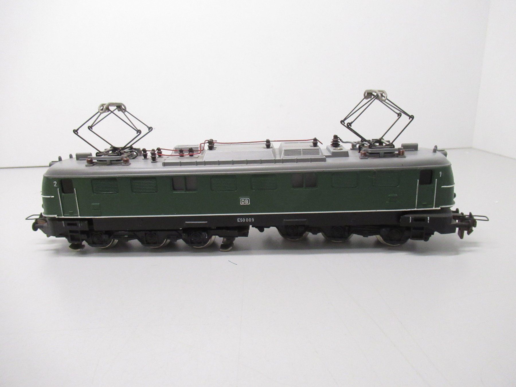 Trix Modellini di ferrovie: Trix Express 2233 E-Lok BR E 50 Deutsche Bahn Analog DC 3-L – Usato da Basel venduto da mhmarken 2