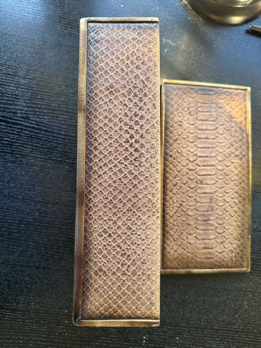 Altro in Decorazioni & Accessori: Vintage Snake Embossed Box - Unique Chic Storage for Your Tr – Usato da Zürich venduto da Jomed6 4