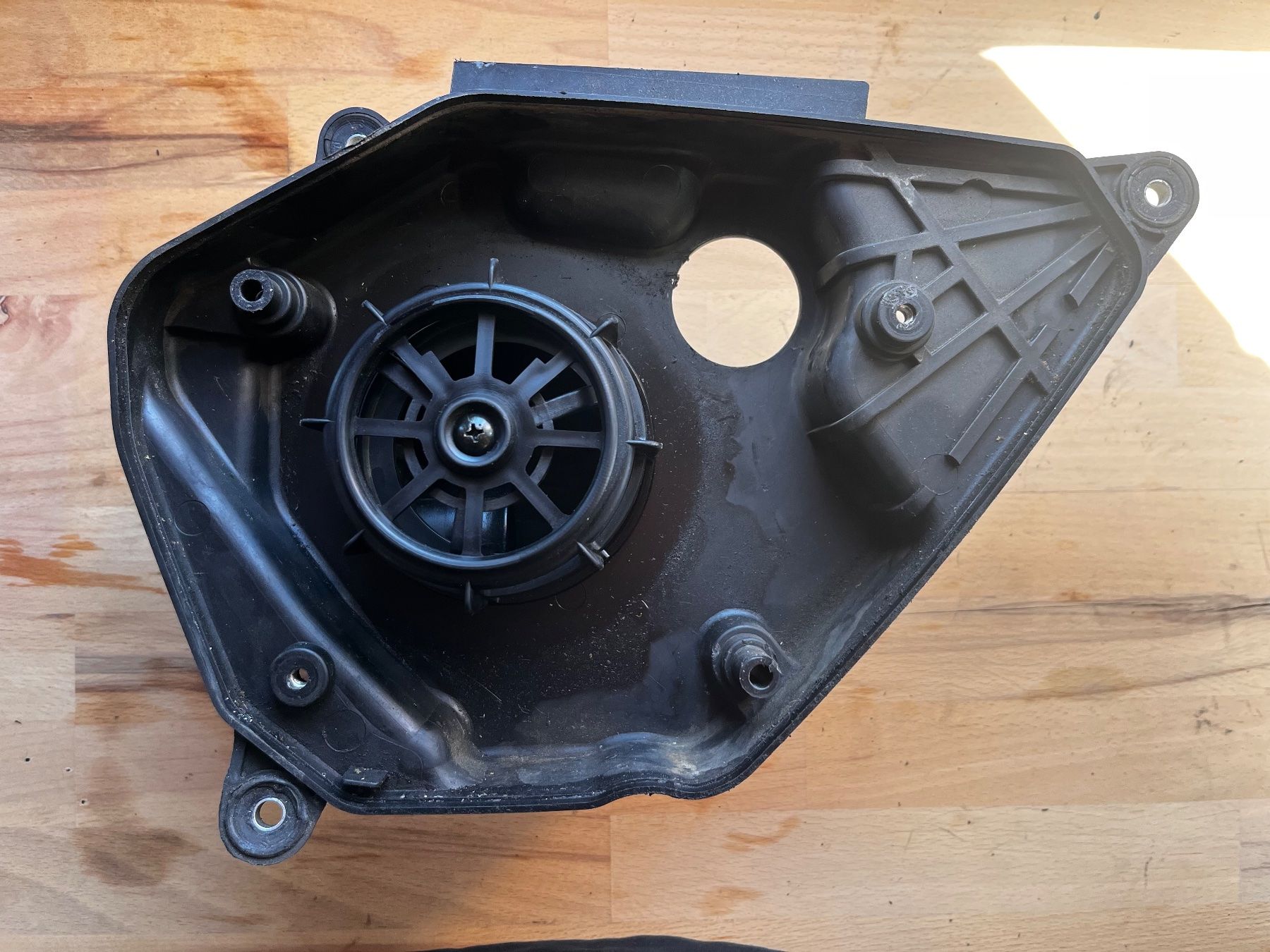 Suzuki Tutti i ricambio per moto: Luftfilterkasten Suzuki TS 125 – Usato da Villnachern venduto da stephang2007 3