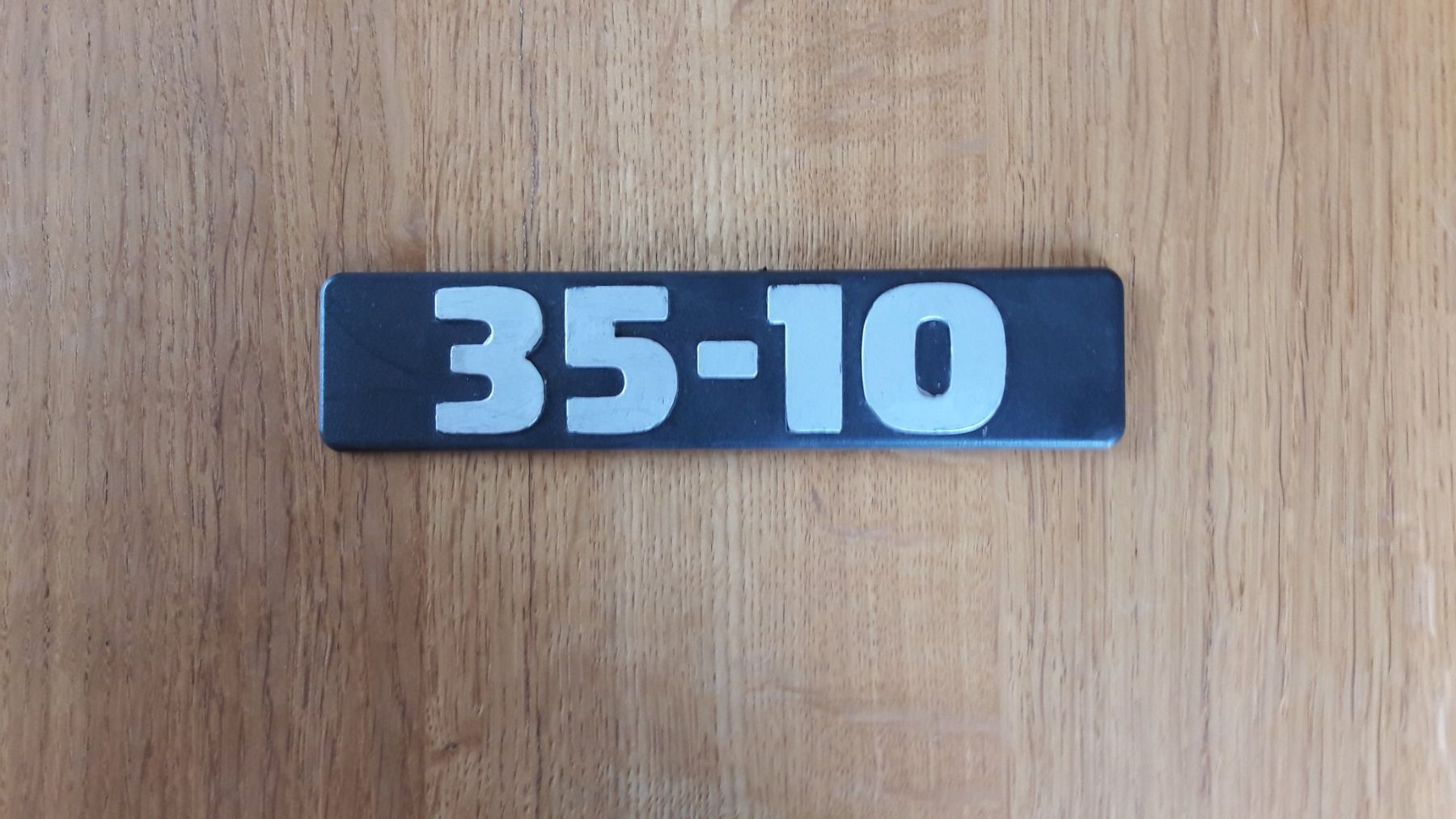 Toutes les pièces détachées: IVECO plaquette – Neuf (Voir description) à Courfaivre par silberschnee