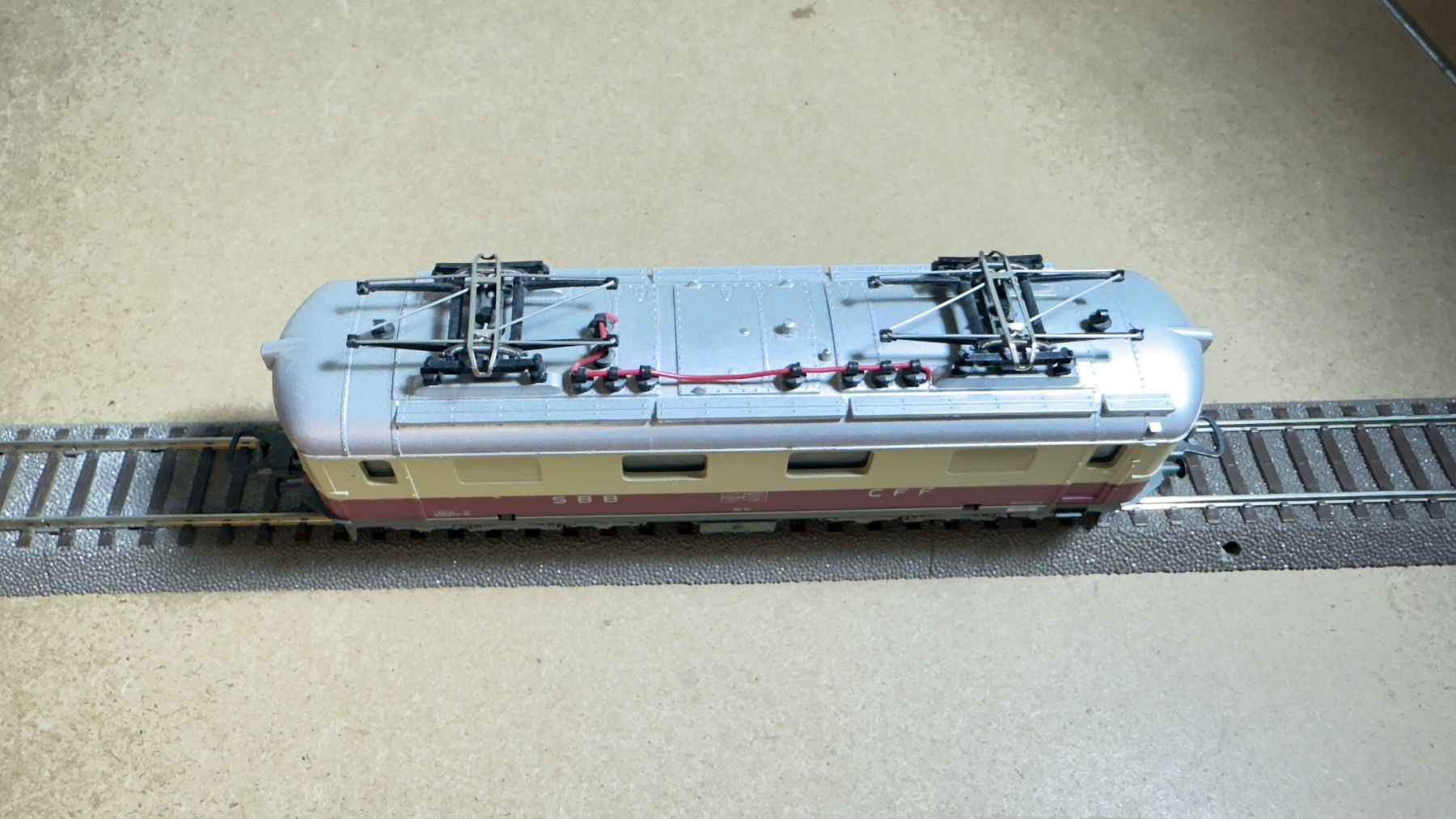 Lima Modellini di ferrovie: Lima Re 4/4 10050 H0 / DC – Usato da Windlach venduto da Kelebra 7