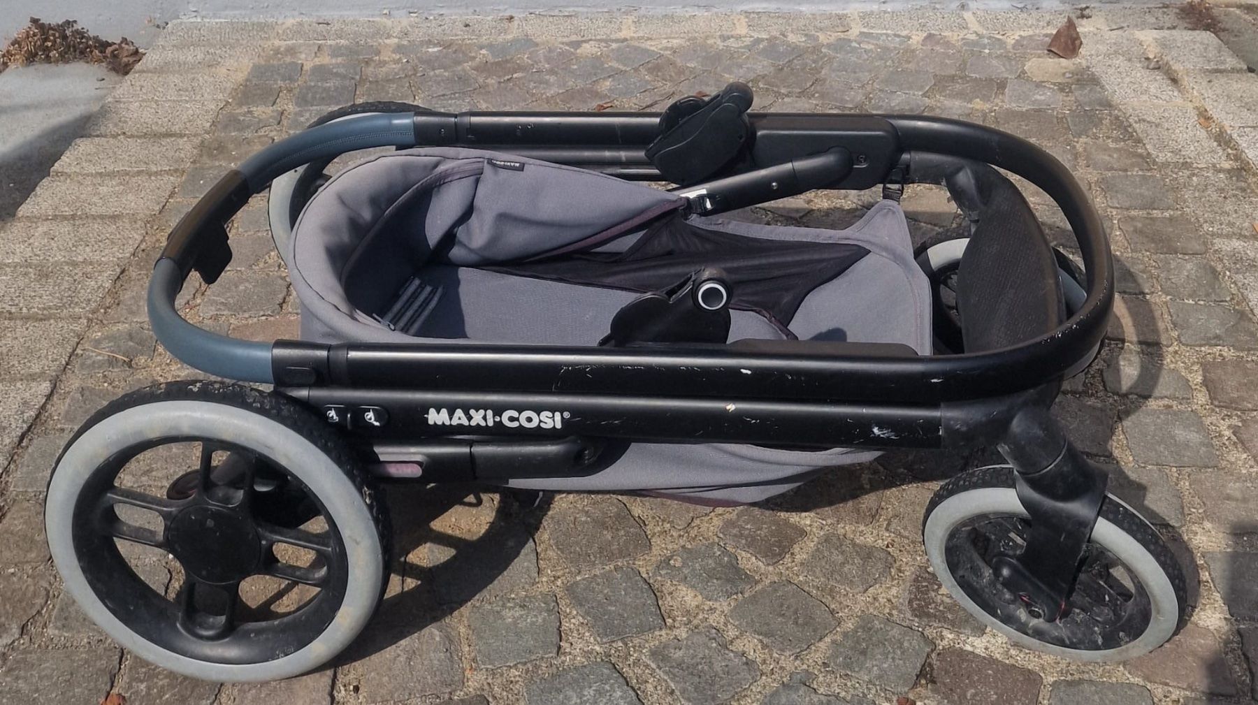 Maxi-Cosi Carrozzine: Kinderwagen Starter-Set – Usato da Winterthur venduto da lar_pkk9 8