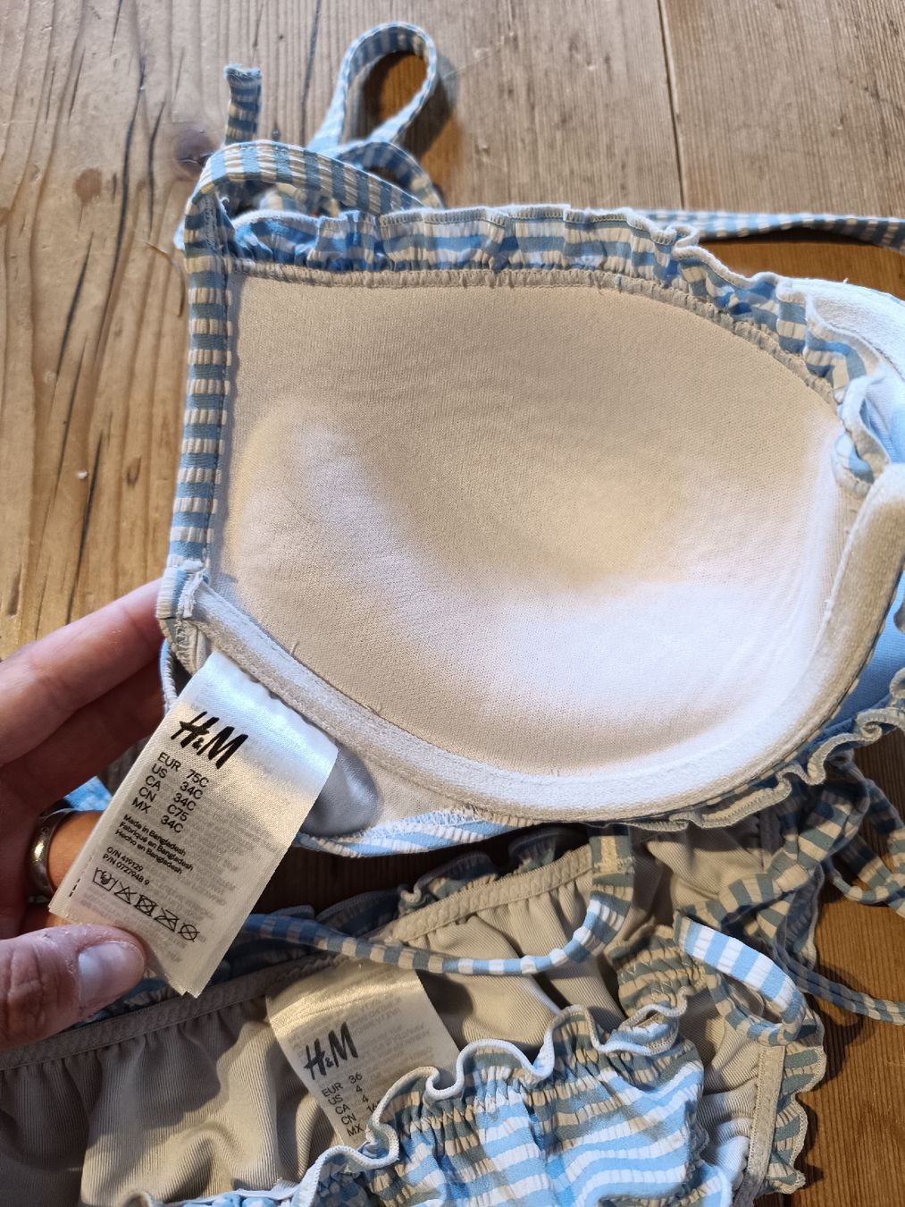 H&M Costumi da bagno & Bikini: H&M Bikini 36 75C hellblau weiss gestreift – Usato da Malans GR venduto da maassl 2