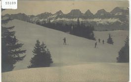 Churfirsten Obertoggenburg mit Skifahrer