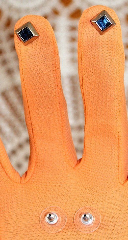Ohrringe & -stecker: Ohrstecker – Gebraucht aus Locarno von madame-tus-sauds 1