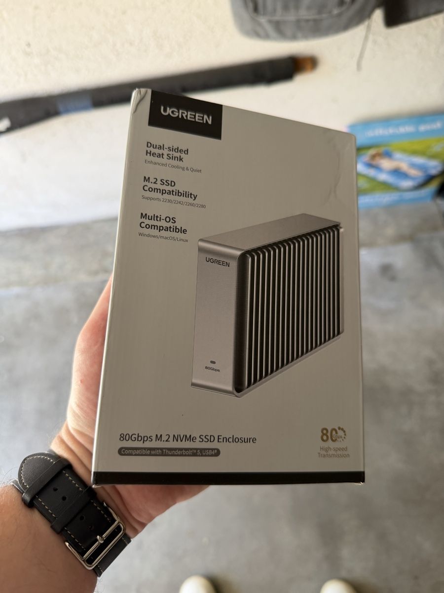 Ugreen Dischi rigidi: Boîtier SSD M.2 UGREEN 80Gbps Thunderbolt 4 USB4 NEUF – Nuovo e nell'imballaggio originale da Lausanne venduto da gio_qwg7 1