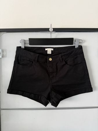 H&M Shorts Schwarz Slim Fit Minimal Chic Gr.38