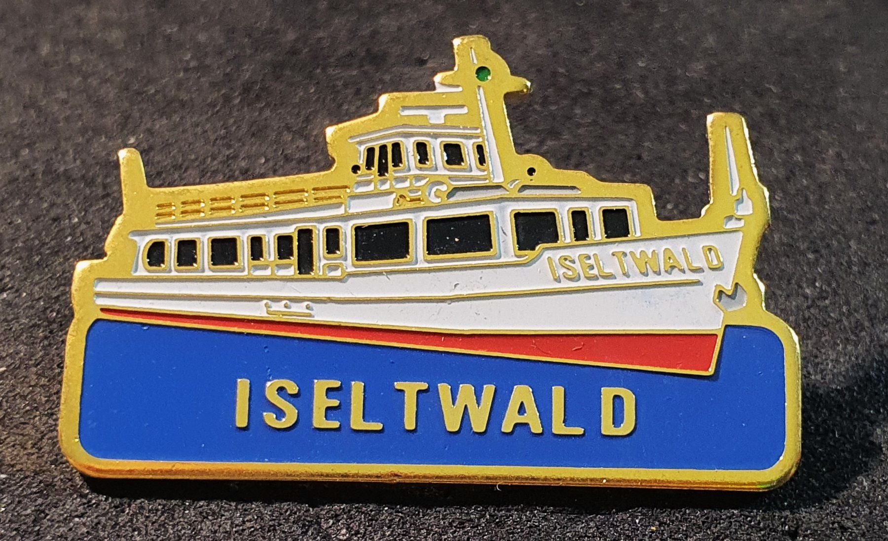 Placchette & Badge: GG576 - Pin Schiff  Iseltwald – Usato da Reinach BL venduto da Boston-Verkauf