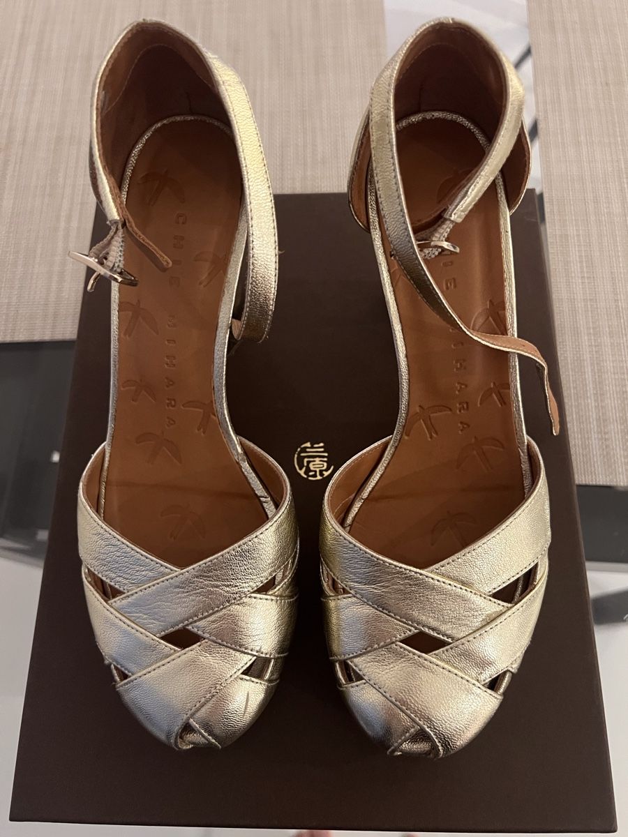 Chie Mihara Damenschuhe: Chie Mihara sandals size 37, gold leather – Gebraucht aus Oberägeri von anv_6z5c 1