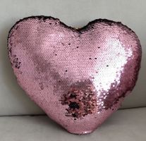 Herzförmiges Kissen Pailletten rosa/gold ca. 38x32 cm