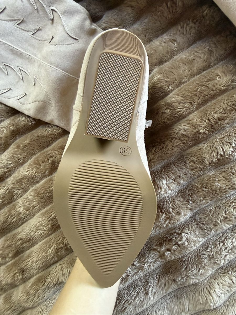 Chaussures femmes: Santiag- taille 38 – Neuf (Voir description) à Pully par Vckbrd 1