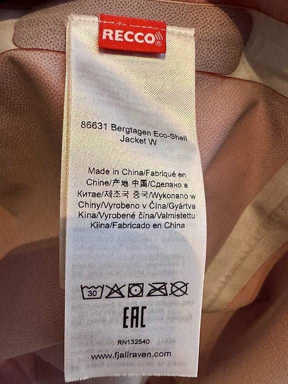 Jacken: Fjällräven Bergtagen Eco Shell Jacke  M  – Gebraucht aus Schlieren von schiggiZH 3