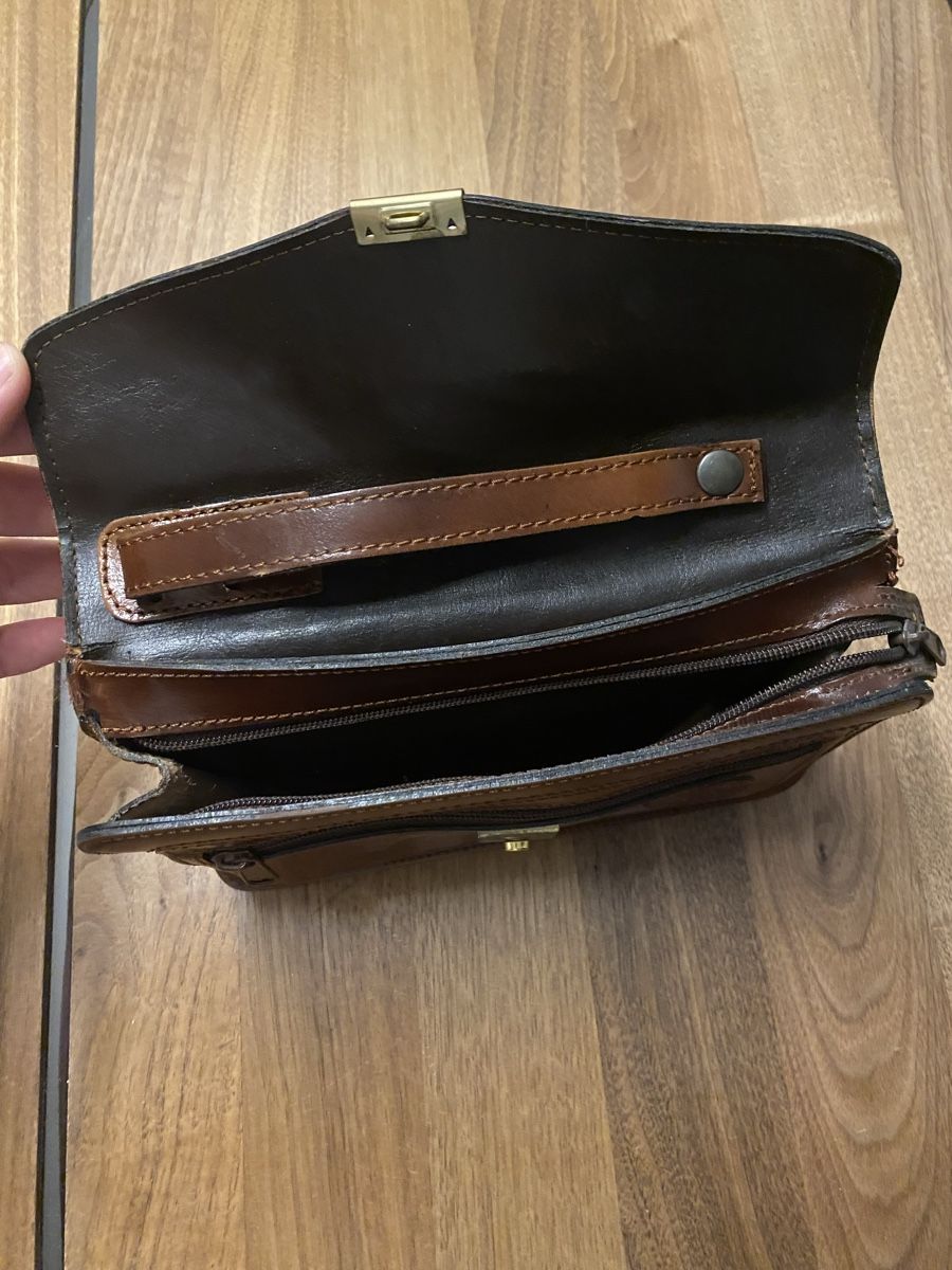 Taschen: Elegante Echtleder Herrenhandtasche – Gebraucht aus Bern von  2