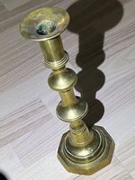 Antiker achteckiger MESSING-KERZENHALTER / zirka 1920 / Top!