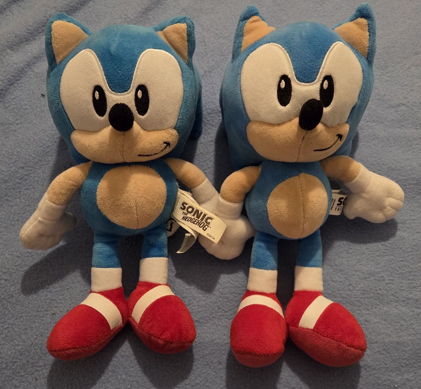 Giocattoli: 2x Sonic Plüsch(Abholung) – Usato da Luzern venduto da Selina030