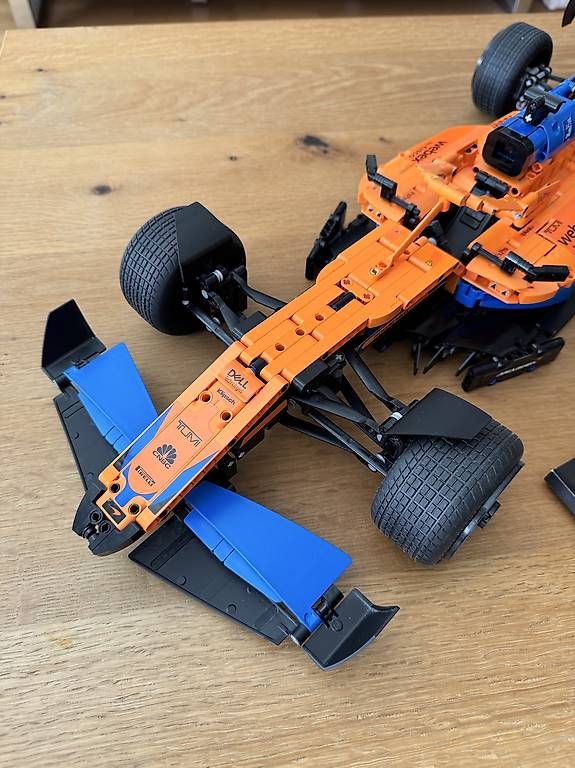 Kit di costruzioni: LEGO McLaren Formula 1 racecar – Usato da Solothurn venduto da Juliasju 2