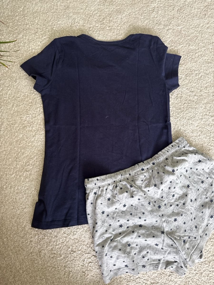 C&A Negligees & Pyjamas: Pyjama Snoopy  – Gebraucht aus St. Niklausen LU von car_2562 1