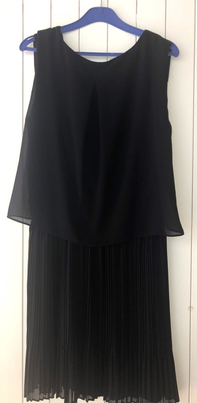 Benetton Vestiti: Robe noire Benetton 40 CH – Usato da Athenaz (Avusy) venduto da cyrano476 2